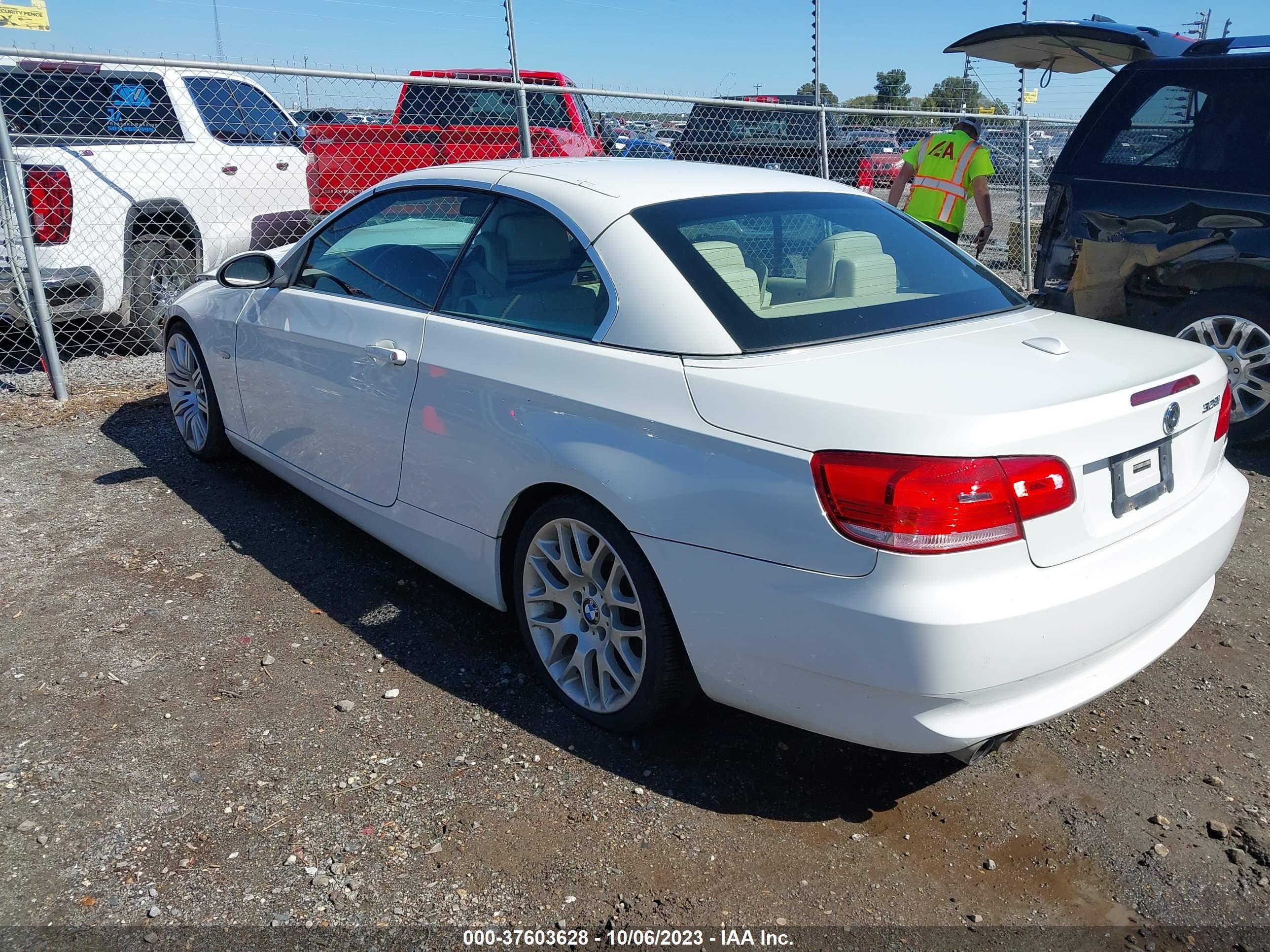 Photo 2 VIN: WBAWL135X9PX26576 - BMW 3ER 