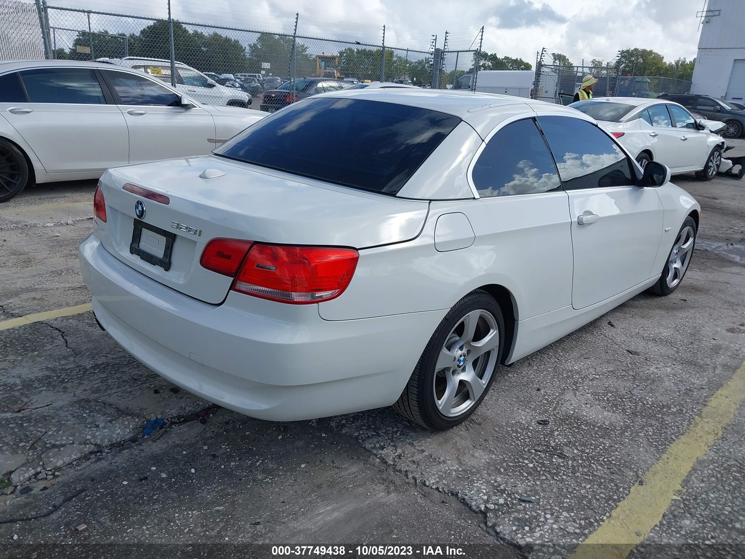 Photo 3 VIN: WBAWL1C55AP492707 - BMW 3ER 