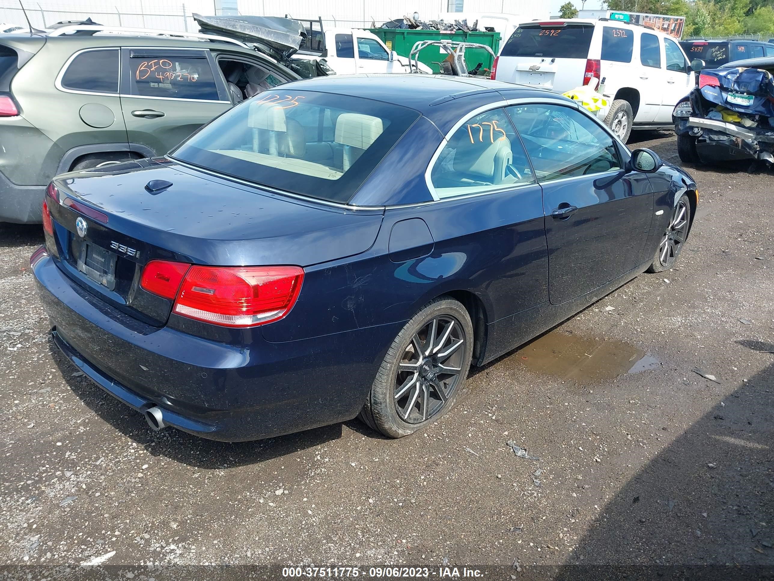 Photo 3 VIN: WBAWL73528PX54793 - BMW 3ER 