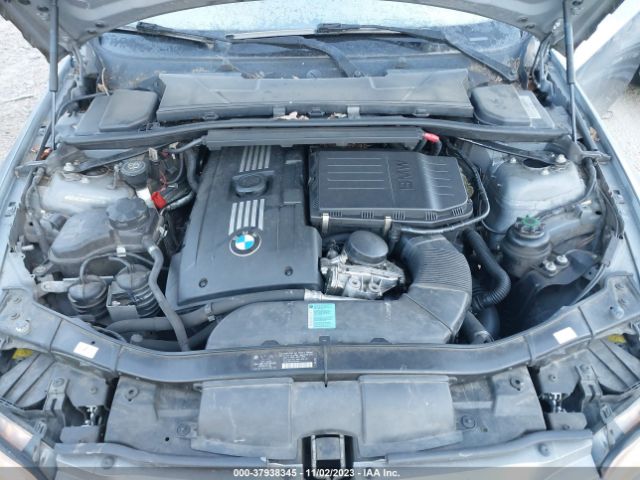 Photo 9 VIN: WBAWL7C54AP474220 - BMW 335I 