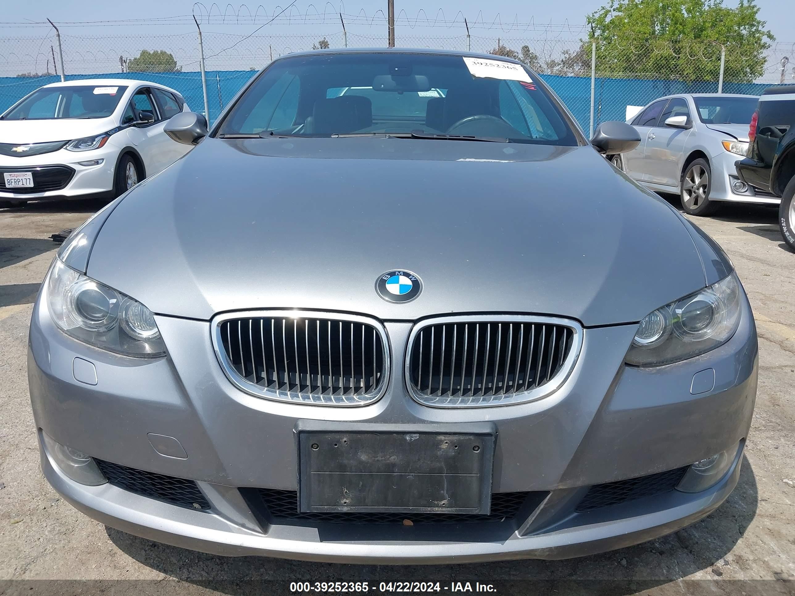 Photo 11 VIN: WBAWR33568P151594 - BMW 3ER 