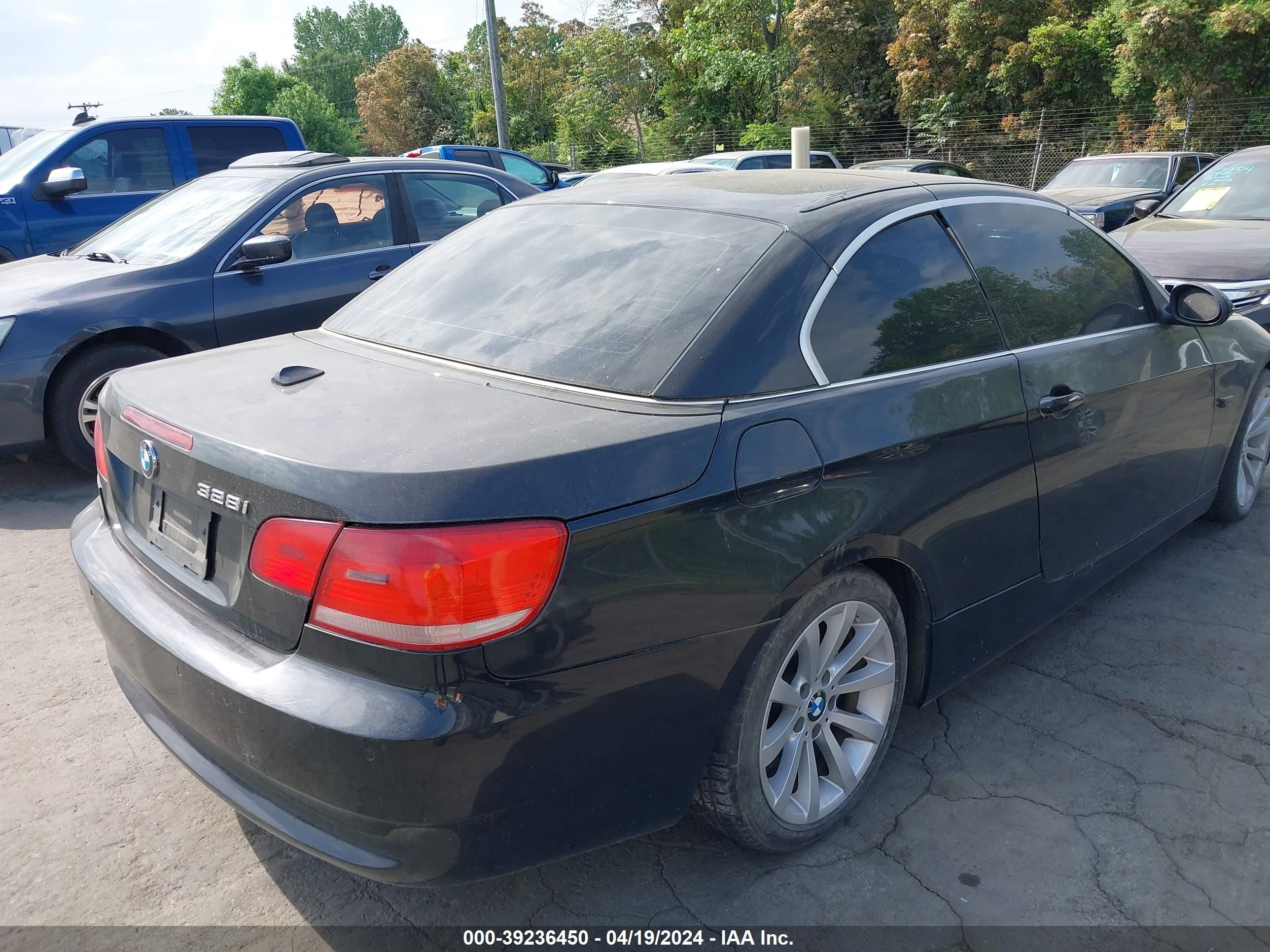 Photo 3 VIN: WBAWR33568P154317 - BMW 3ER 