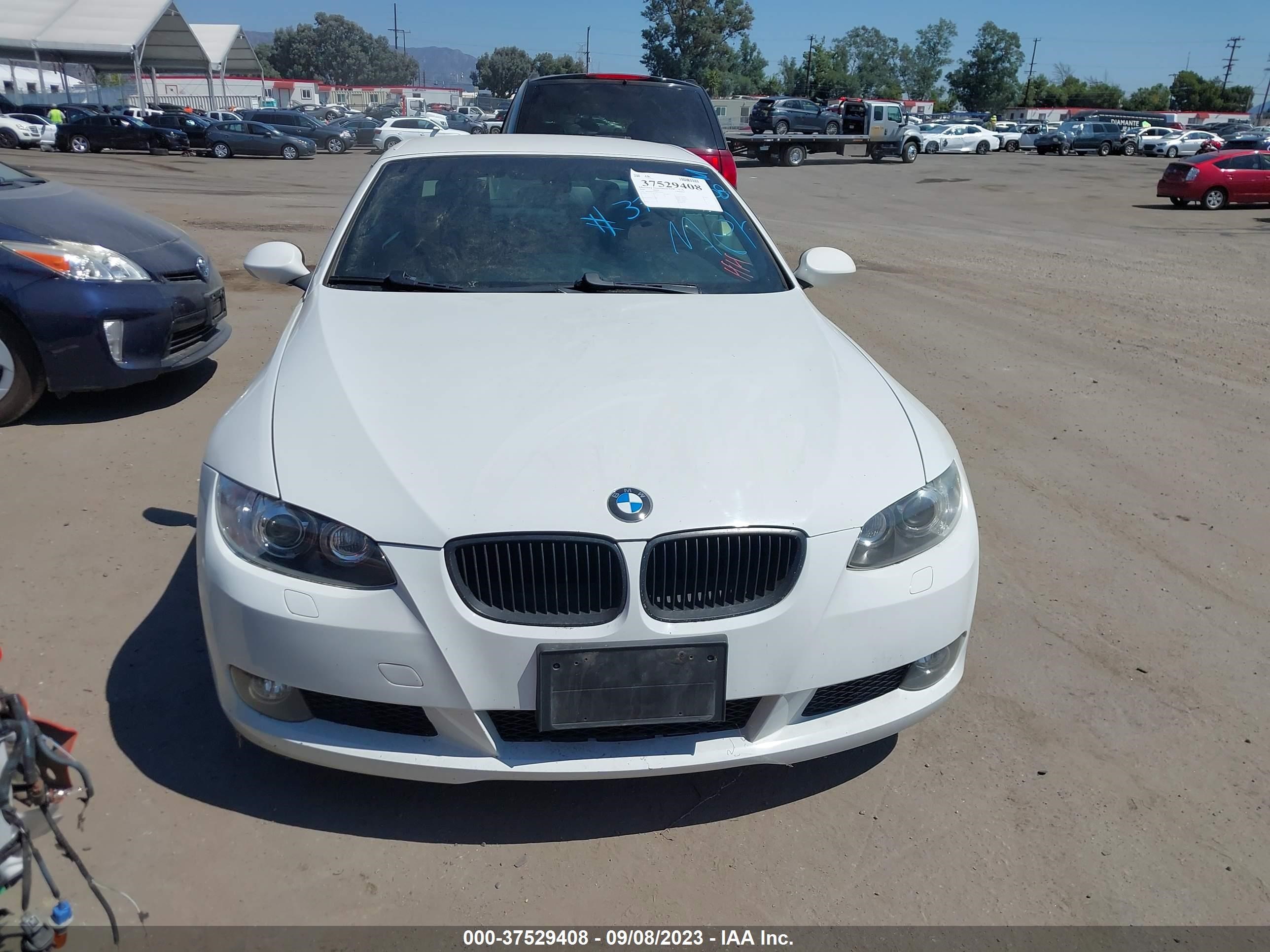 Photo 11 VIN: WBAWR335X8P154384 - BMW 3ER 