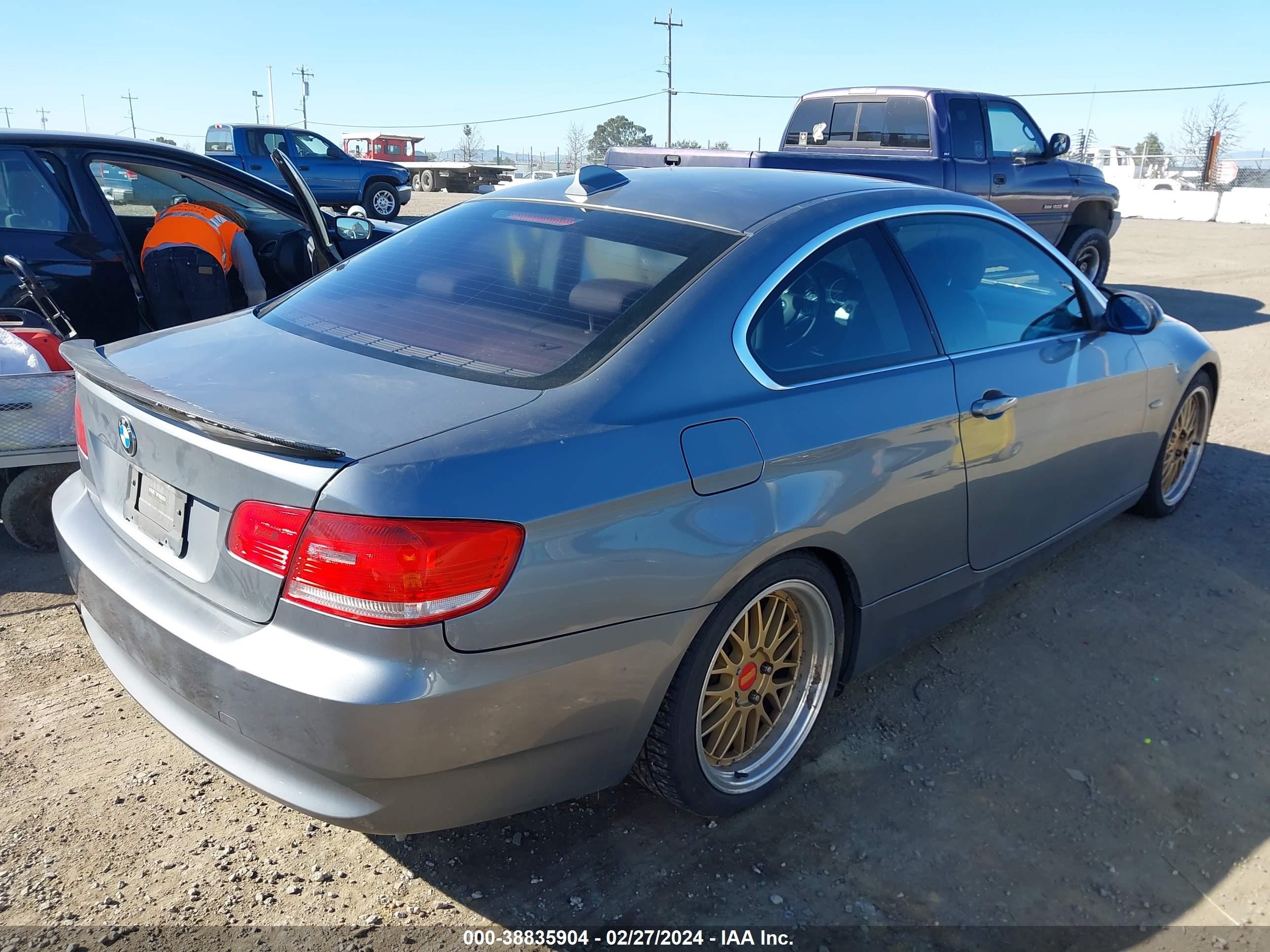 Photo 3 VIN: WBAWV13537PK49433 - BMW 3ER 