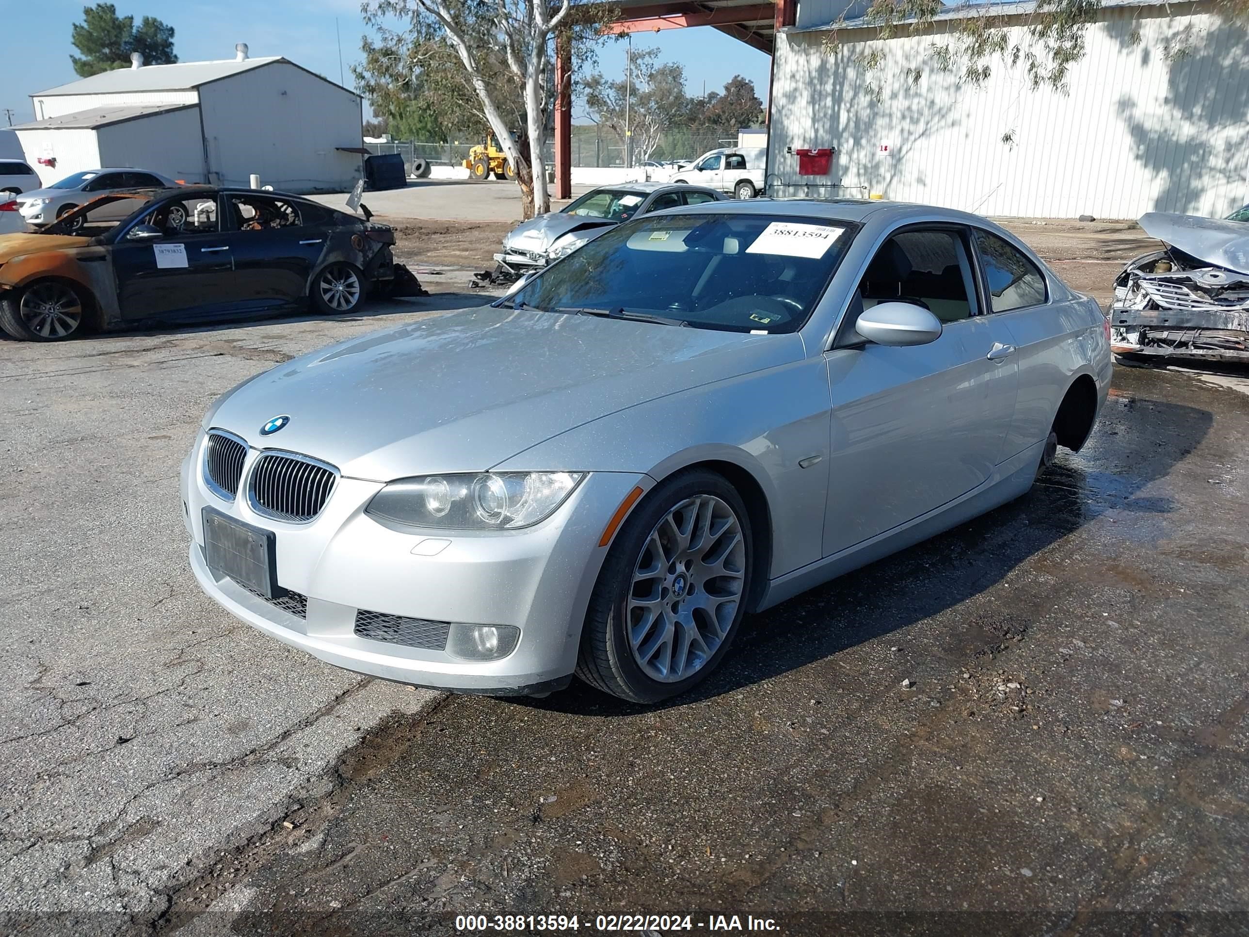 Photo 1 VIN: WBAWV135X8P119215 - BMW 3ER 