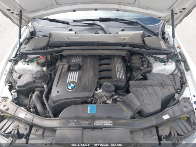 Photo 9 VIN: WBAWV1C55AP124053 - BMW 328I 