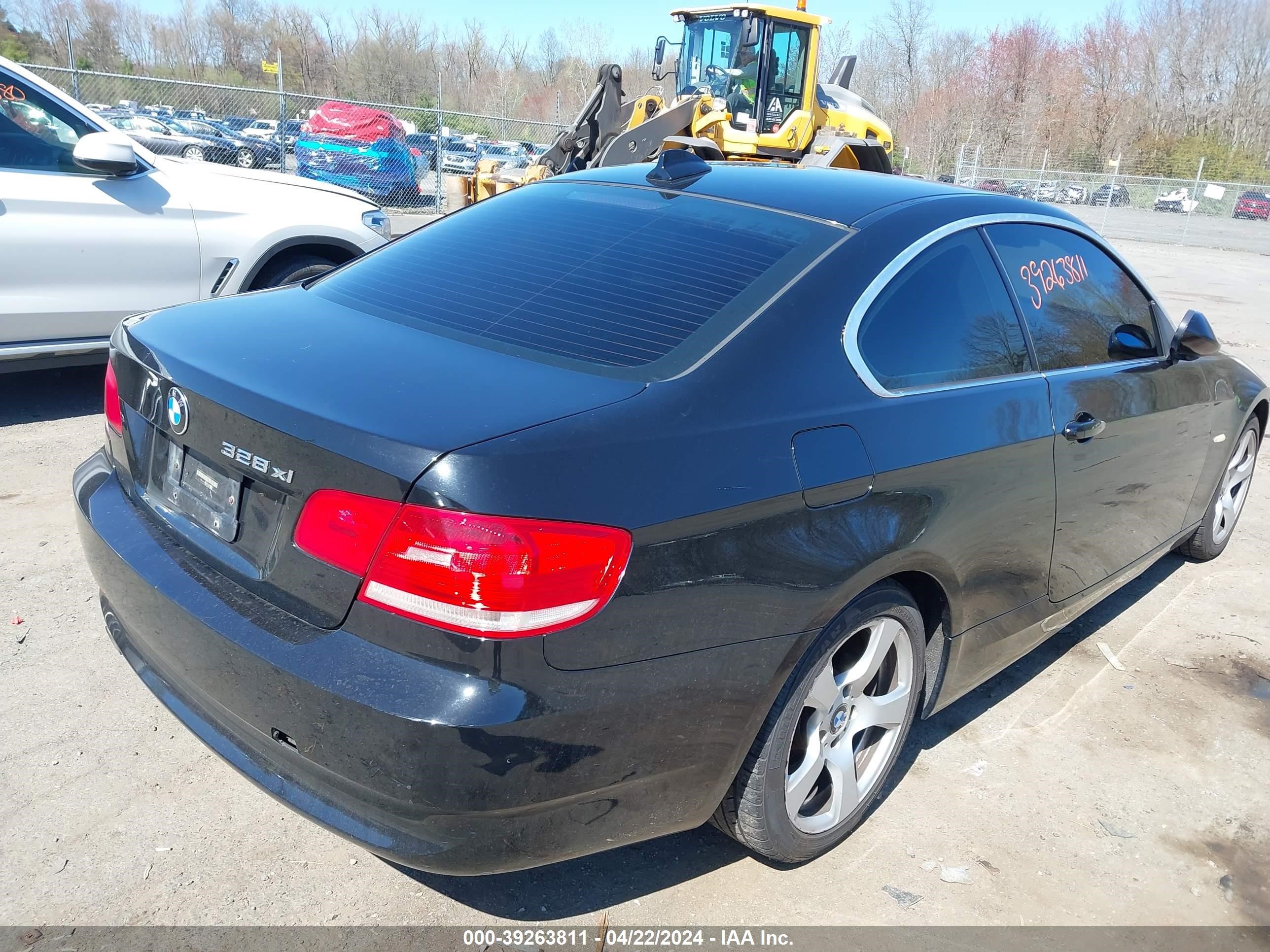 Photo 3 VIN: WBAWV53588P078638 - BMW 3ER 