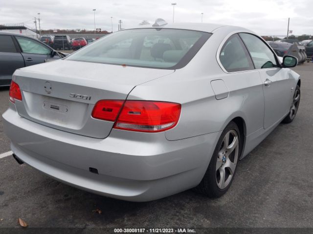 Photo 3 VIN: WBAWV5C53AP081498 - BMW 328 