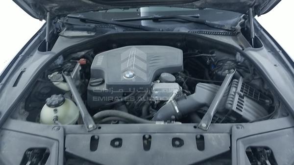 Photo 37 VIN: WBAXG3100DDW40845 - BMW 528 