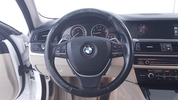 Photo 13 VIN: WBAXG3101DDW41535 - BMW 528 