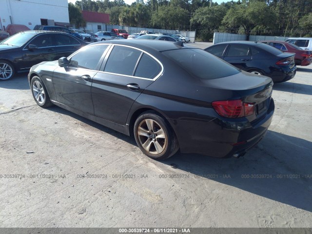 Photo 2 VIN: WBAXG5C50CDX05289 - BMW 5 