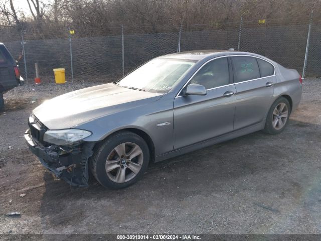 Photo 1 VIN: WBAXG5C50CDY29417 - BMW 528I 