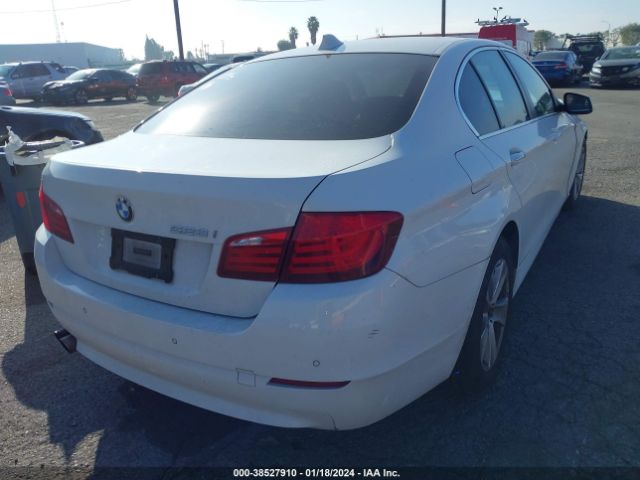 Photo 3 VIN: WBAXG5C50CDY29451 - BMW 528I 