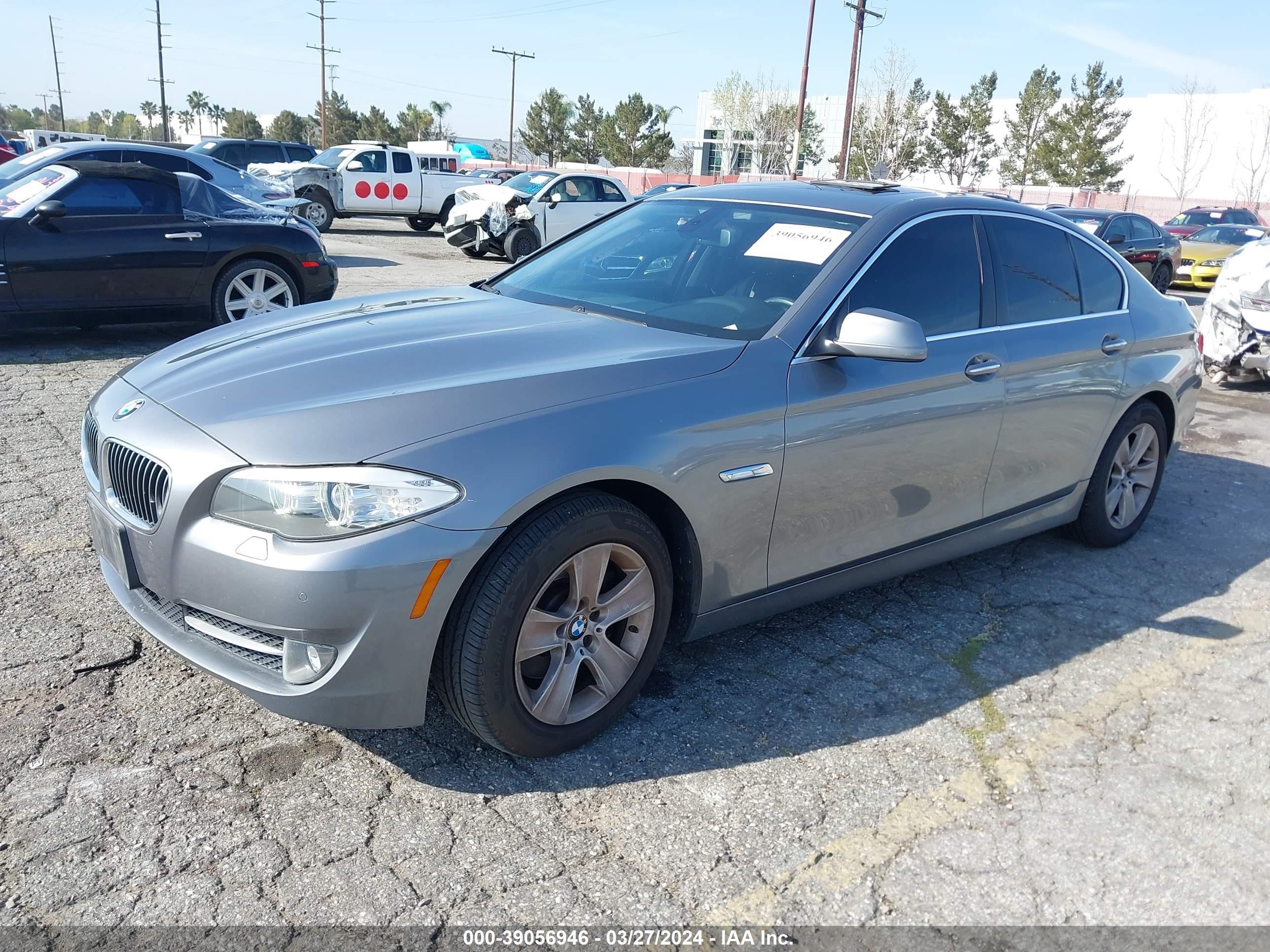 Photo 1 VIN: WBAXG5C50CDY30101 - BMW 5ER 