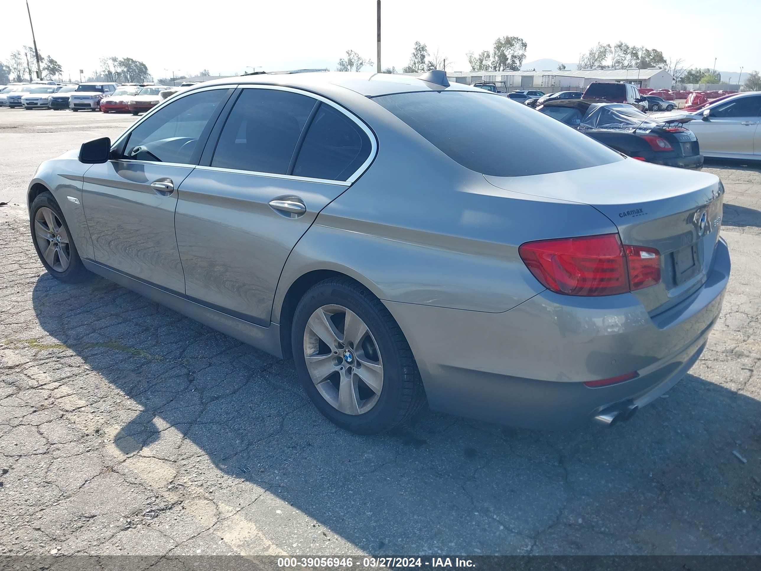 Photo 2 VIN: WBAXG5C50CDY30101 - BMW 5ER 