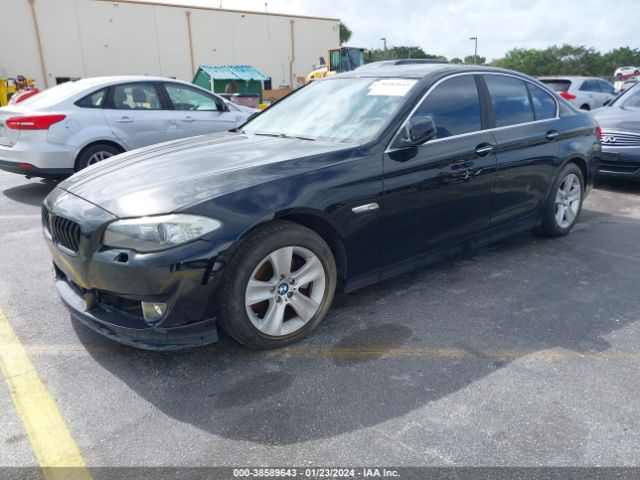 Photo 1 VIN: WBAXG5C51CDX03048 - BMW 528I 