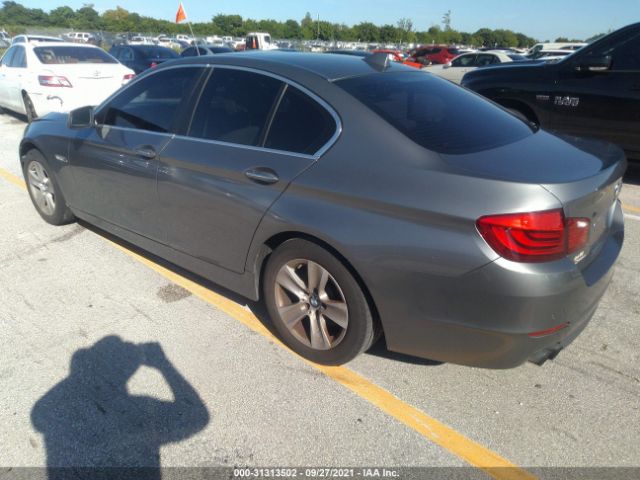 Photo 2 VIN: WBAXG5C52CDW66432 - BMW 5 