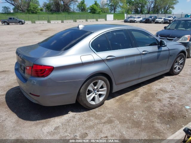 Photo 3 VIN: WBAXG5C52DDY31722 - BMW 528I 