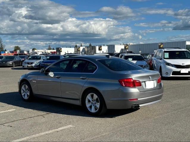 Photo 2 VIN: WBAXG5C53CDW24139 - BMW 5 SERIES 