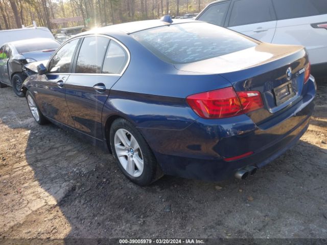 Photo 2 VIN: WBAXG5C53DD233297 - BMW 528I 