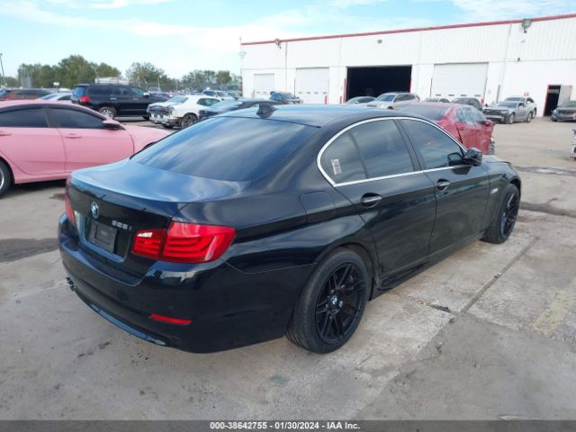 Photo 3 VIN: WBAXG5C53DDY37786 - BMW 528I 