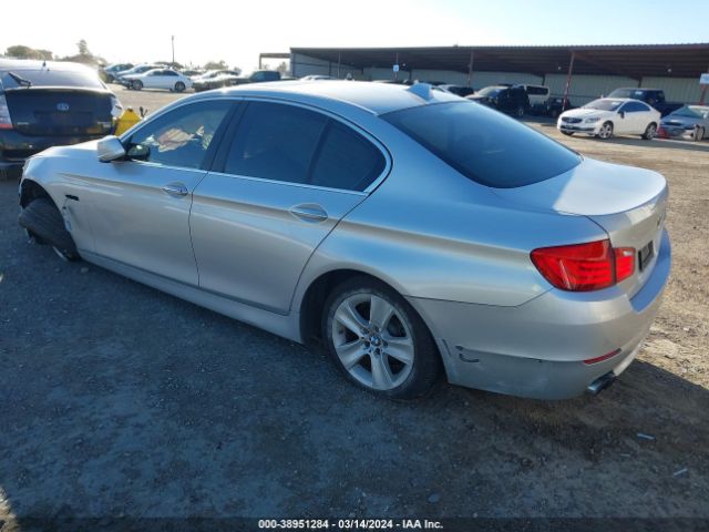 Photo 2 VIN: WBAXG5C54CDX02170 - BMW 528I 