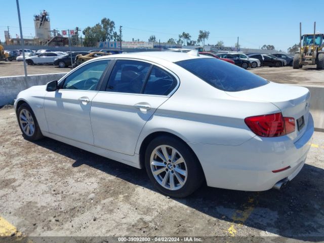 Photo 2 VIN: WBAXG5C54CDX06171 - BMW 528I 