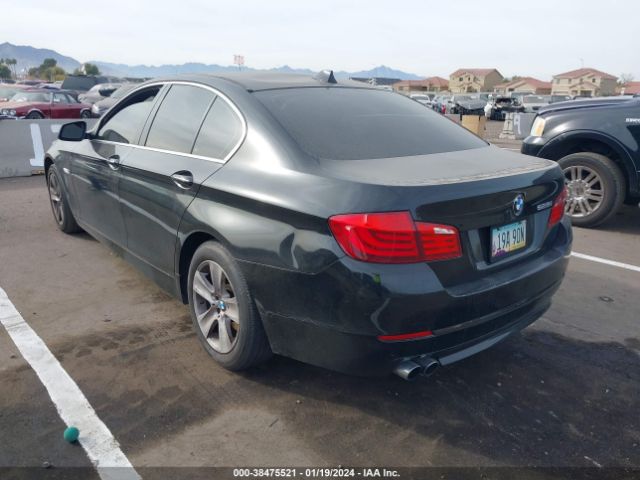 Photo 2 VIN: WBAXG5C55CDX03764 - BMW 528I 