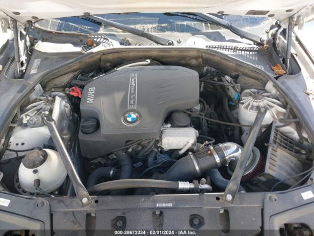 Photo 9 VIN: WBAXG5C55CDX04350 - BMW 528I 