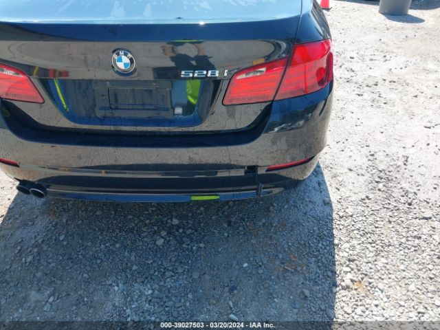 Photo 5 VIN: WBAXG5C55CDX05482 - BMW 528I 