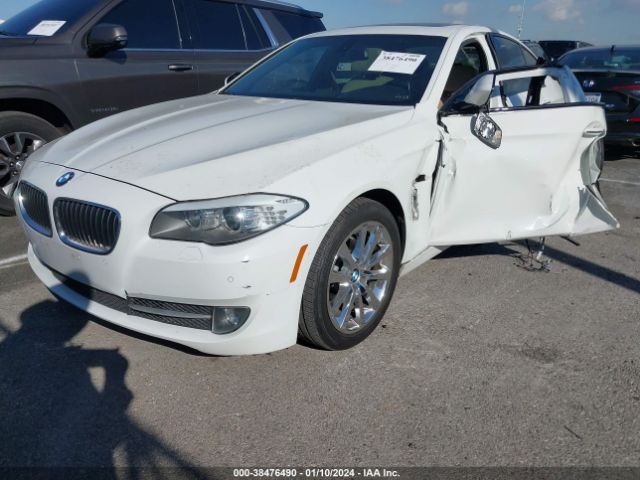 Photo 1 VIN: WBAXG5C56CDW93990 - BMW 528I 