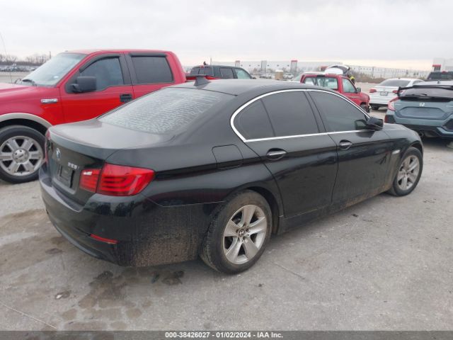 Photo 3 VIN: WBAXG5C56CDX02316 - BMW 528I 