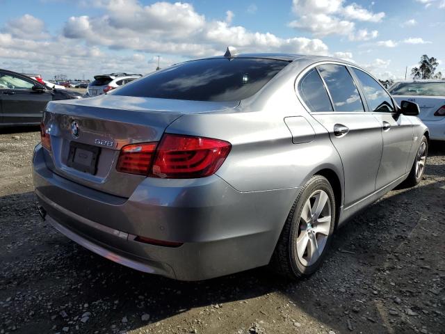 Photo 2 VIN: WBAXG5C56CDX02400 - BMW 528 I 