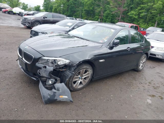 Photo 1 VIN: WBAXG5C56CDY30264 - BMW 528I 