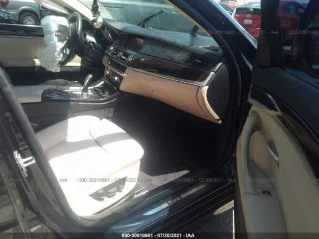 Photo 4 VIN: WBAXG5C58CDW85728 - BMW 5 