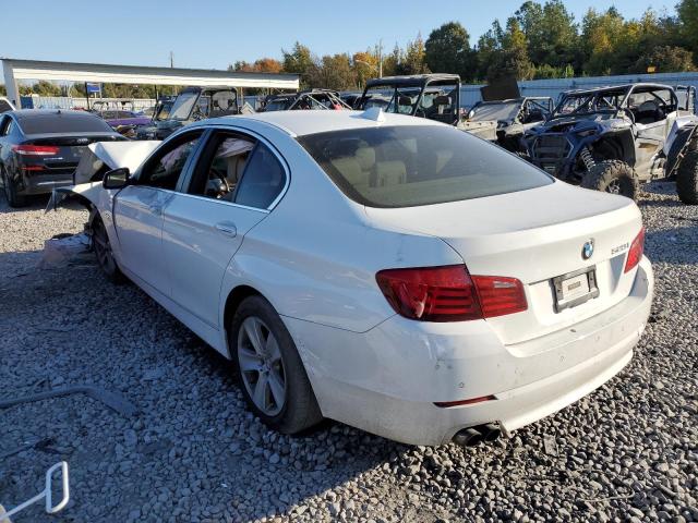 Photo 2 VIN: WBAXG5C59CDW66394 - BMW 528 