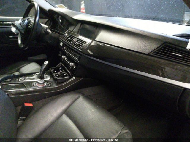 Photo 4 VIN: WBAXG5C59CDX02617 - BMW 5 