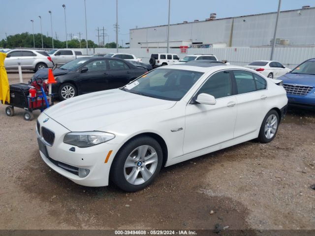 Photo 1 VIN: WBAXG5C59CDY29495 - BMW 528I 