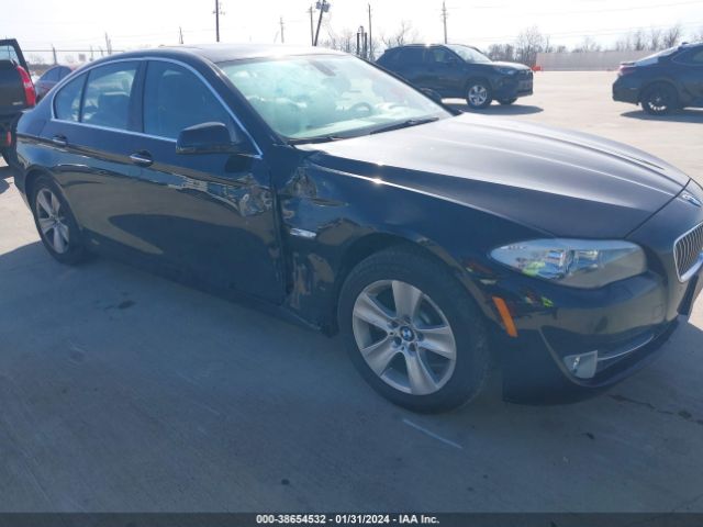 Photo 0 VIN: WBAXG5C5XCDW24400 - BMW 528I 