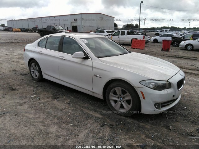 Photo 0 VIN: WBAXG5C5XCDW24459 - BMW 5 SERIES 