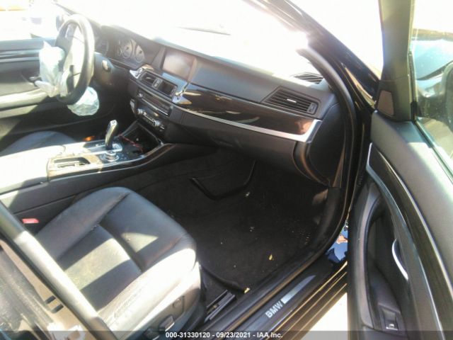 Photo 4 VIN: WBAXG5C5XCDW66100 - BMW 5 