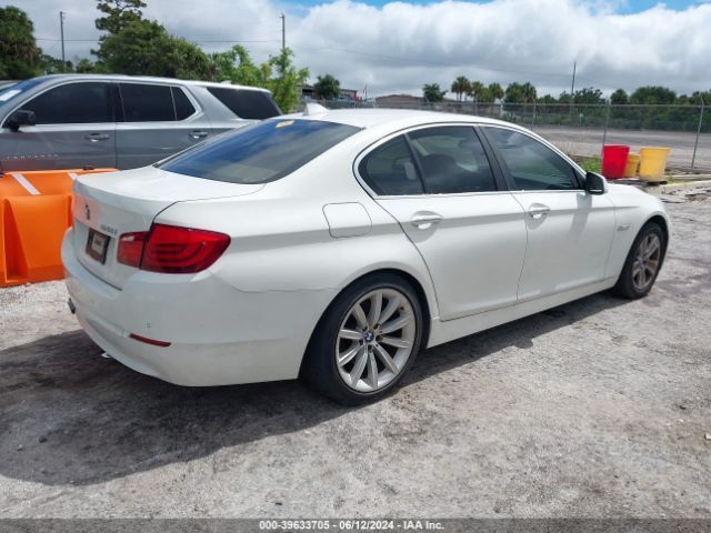 Photo 3 VIN: WBAXG5C5XCDX03291 - BMW 528I 