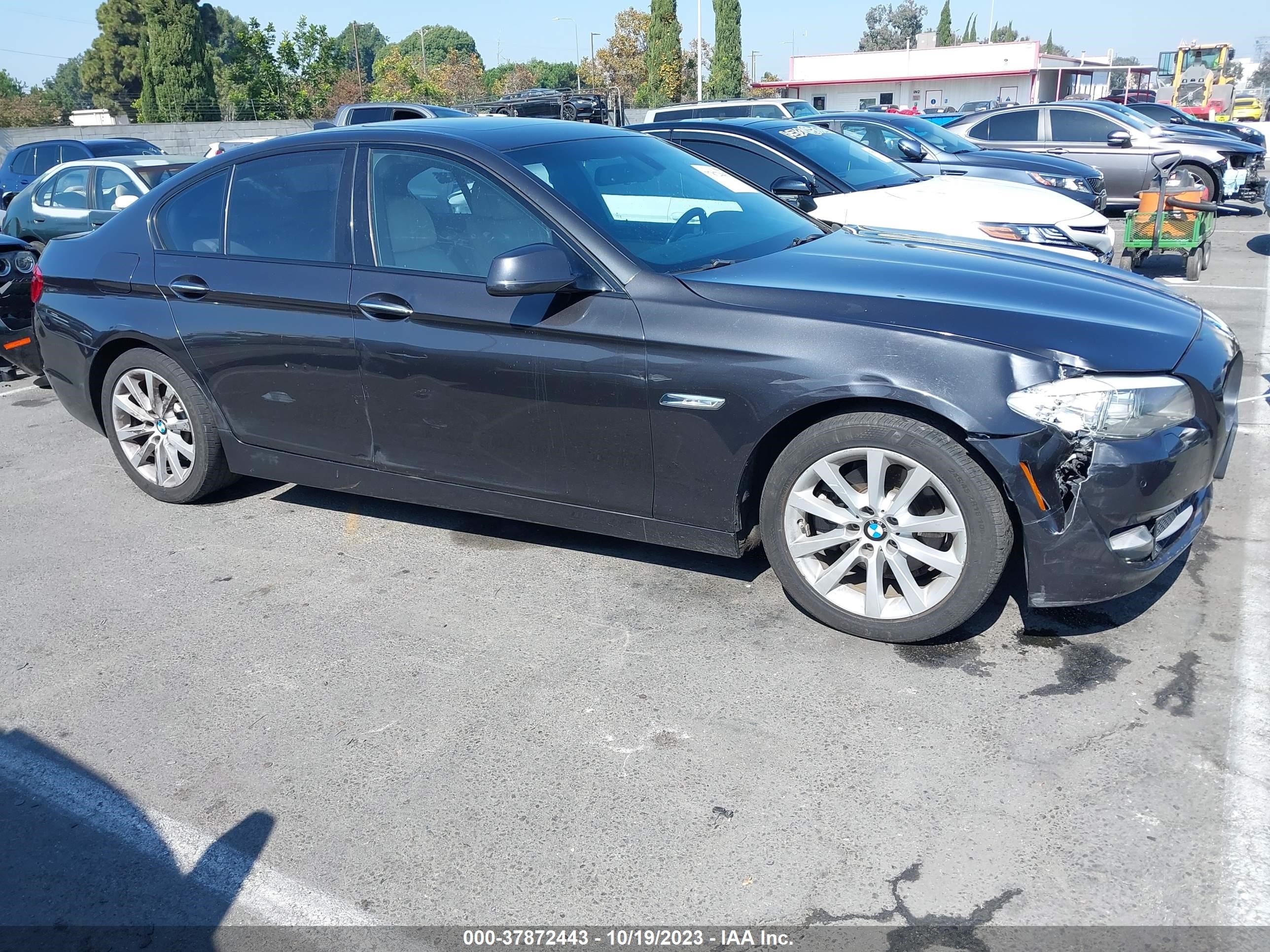 Photo 12 VIN: WBAXG5C5XCDX04084 - BMW 5ER 