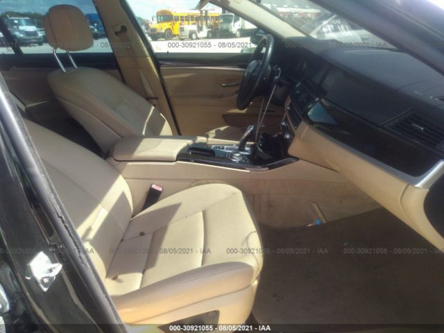 Photo 4 VIN: WBAXG5C5XCDX06420 - BMW 5 