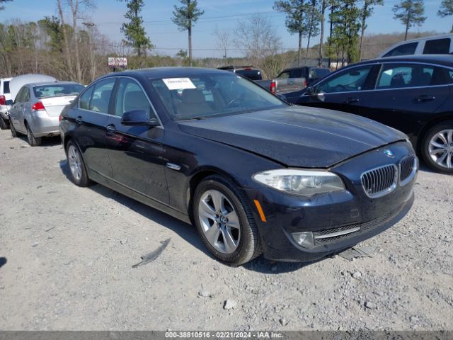 Photo 0 VIN: WBAXG5C5XDD229134 - BMW 528I 