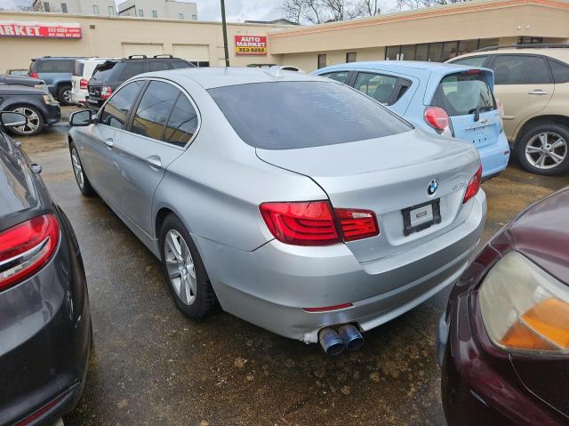 Photo 2 VIN: WBAXG5C5XDD233958 - BMW 528 I 