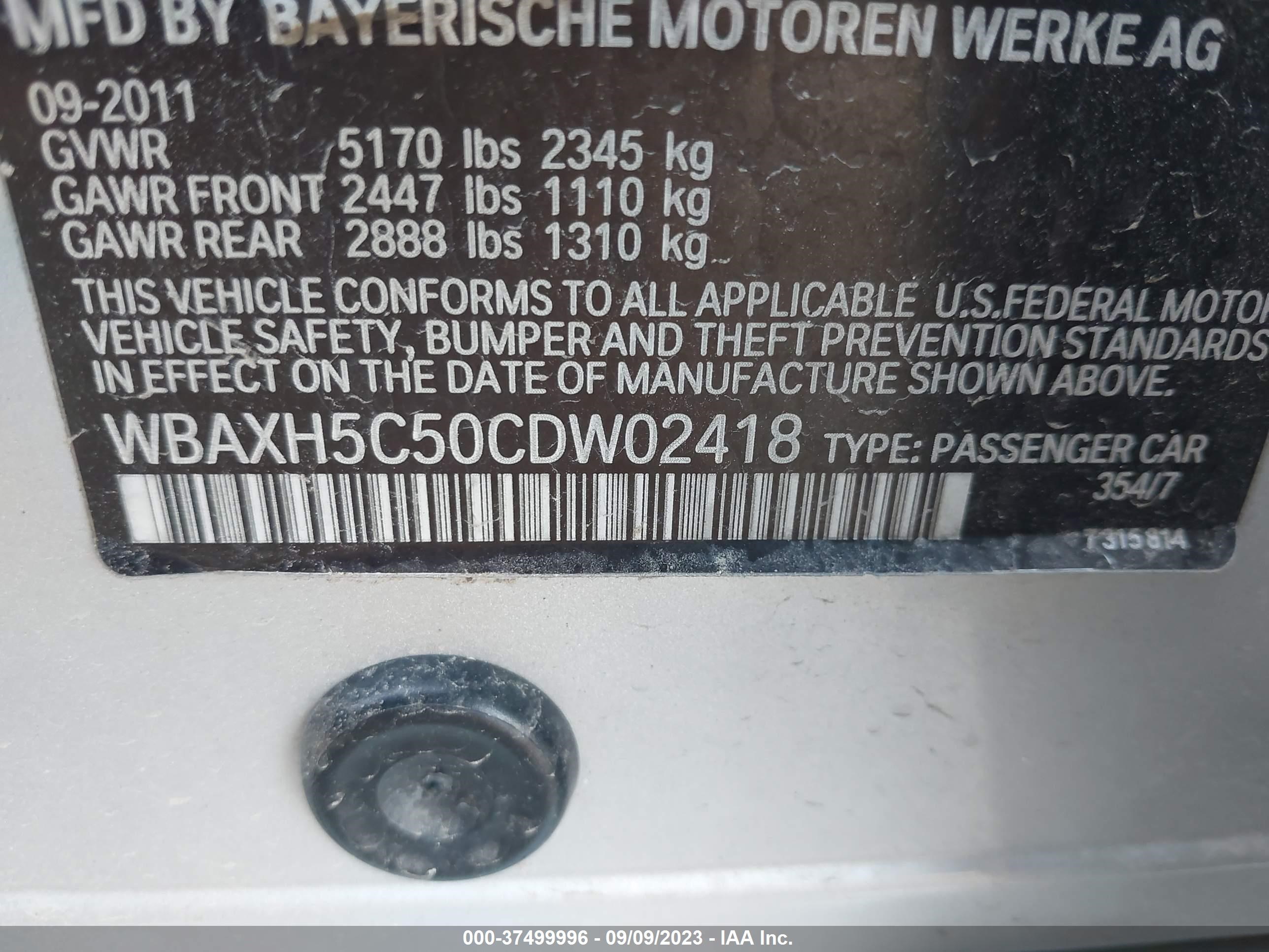 Photo 8 VIN: WBAXH5C50CDW02418 - BMW 528I 