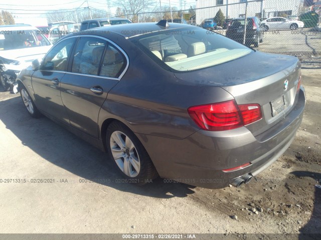 Photo 2 VIN: WBAXH5C50CDW03634 - BMW 5 