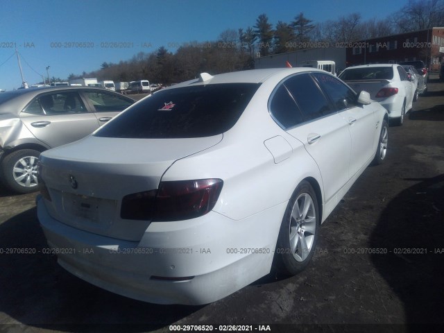 Photo 3 VIN: WBAXH5C50CDW06808 - BMW 5 