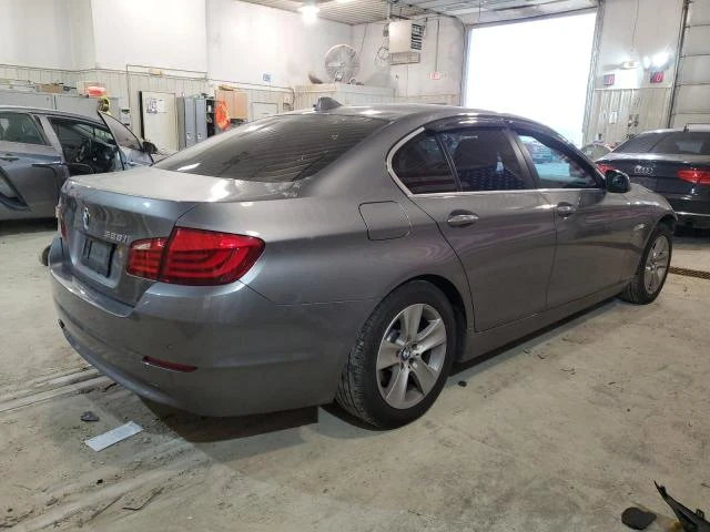 Photo 2 VIN: WBAXH5C50CDW06839 - BMW 528 XI 